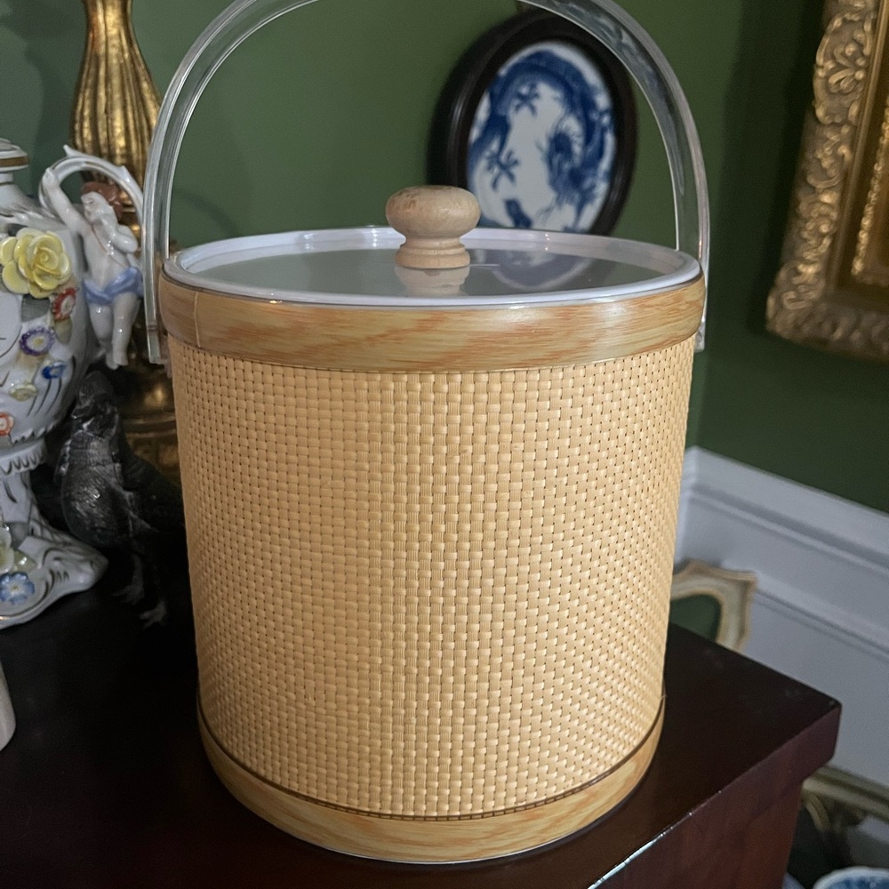 Tan Woven Ice Bucket with Clear Lid